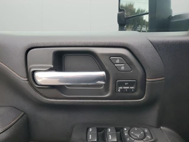 2023 GMC Sierra 2500 HD Crew Cab Standard Box 4-Wheel Drive AT4