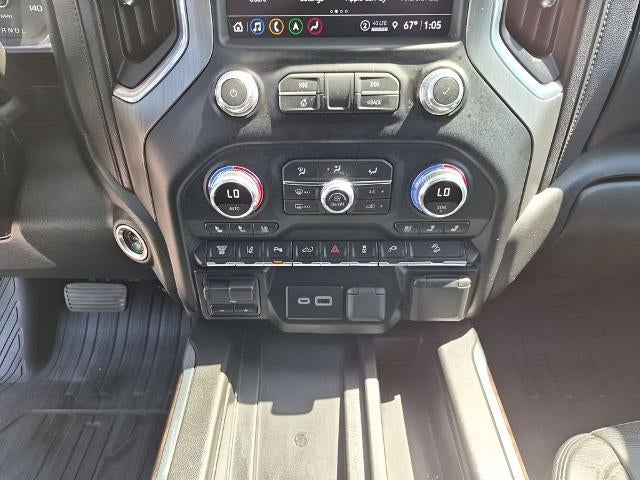 2022 GMC Sierra 2500 HD Crew Cab Standard Box 4-Wheel Drive Denali