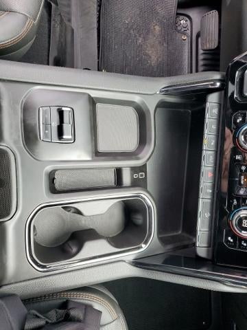 2024 GMC Sierra 3500HD Crew Cab Standard Box 4-Wheel Drive AT4