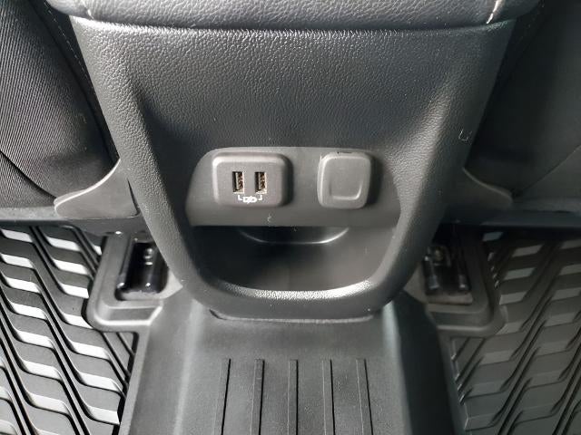 2022 GMC Canyon Crew Cab Short Box 4-Wheel Drive Elevation