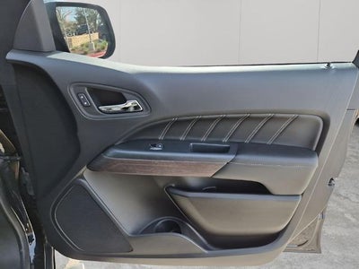 2022 GMC Canyon Crew Cab Short Box 4-Wheel Drive Denali