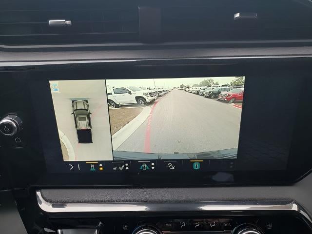 2022 GMC Sierra 1500 Crew Cab Short Box 4-Wheel Drive AT4