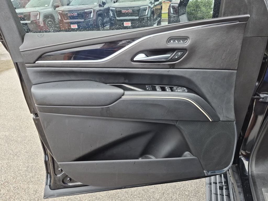 2023 Cadillac Escalade Sport