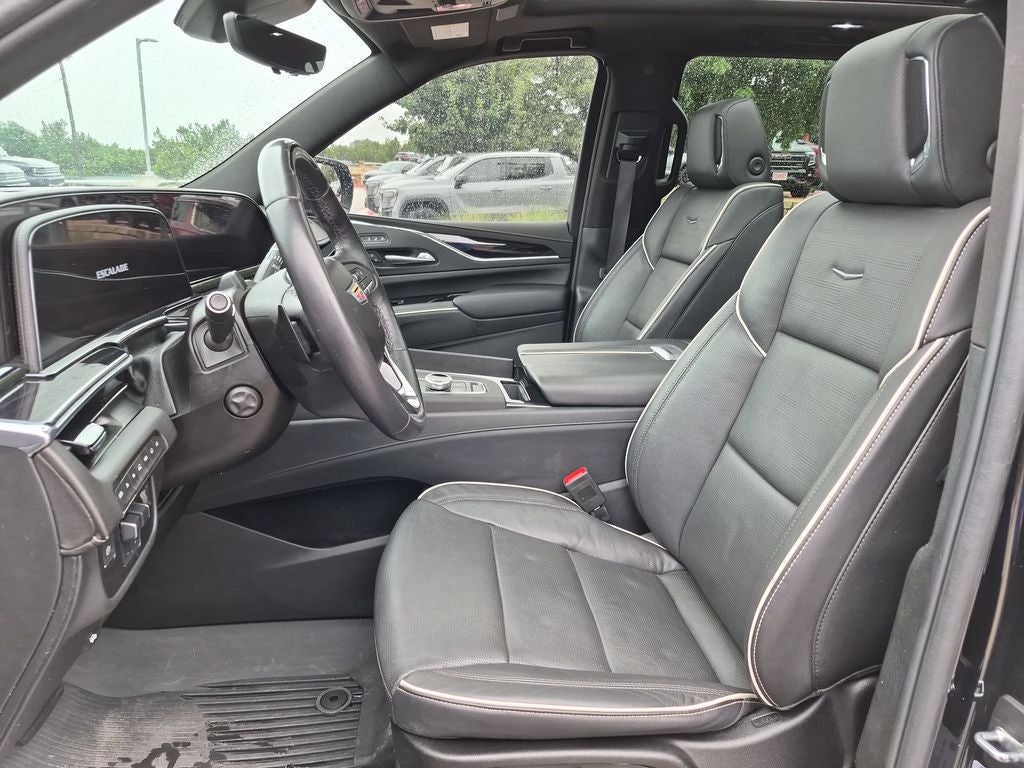 2023 Cadillac Escalade Sport