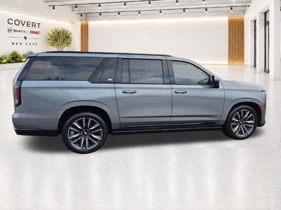 2022 Cadillac Escalade ESV 4WD Sport