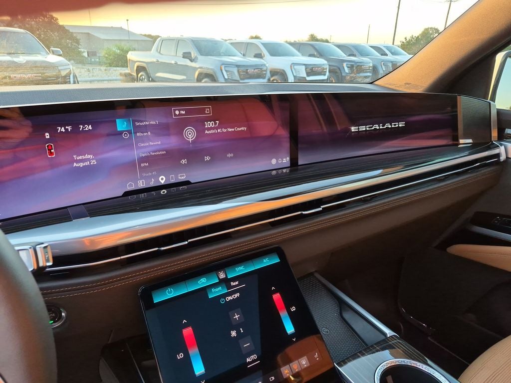 2025 Cadillac Escalade Premium Luxury
