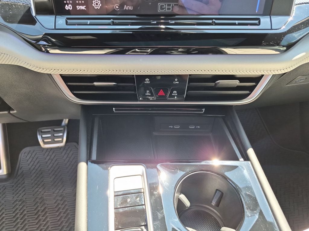 2024 Volkswagen Atlas Cross Sport 2.0T SEL Premium R-Line