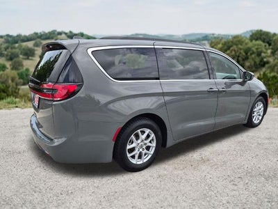 2022 Chrysler Pacifica Touring L FWD