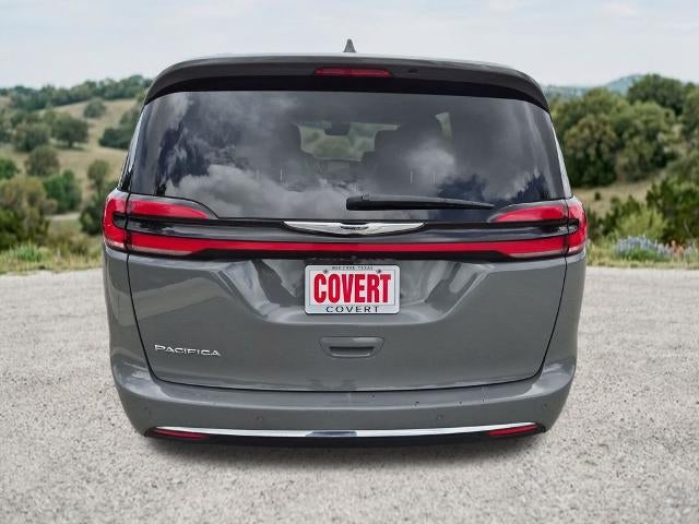 2022 Chrysler Pacifica Touring L FWD