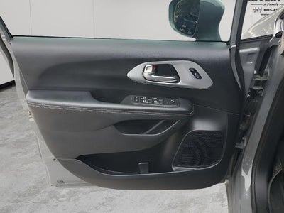 2020 Chrysler Pacifica Touring L Plus FWD