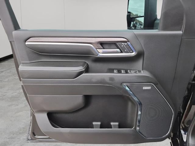 2024 Chevrolet Silverado 2500 HD Crew Cab Standard Box 4-Wheel Drive LTZ