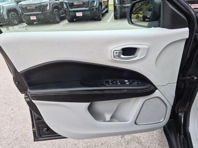 2018 Jeep Compass Latitude FWD