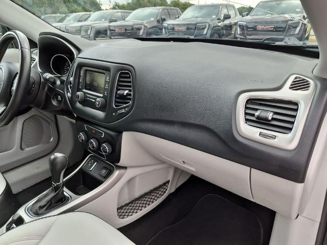 2018 Jeep Compass Latitude FWD