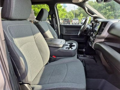2022 RAM 3500 Tradesman 4x4 Crew Cab 6'4" Box