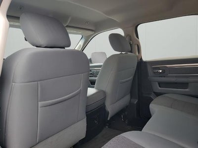 2018 RAM 3500 Lone Star 4x4 Crew Cab 6'4" Box