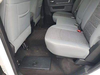 2018 RAM 3500 Lone Star 4x4 Crew Cab 6'4" Box