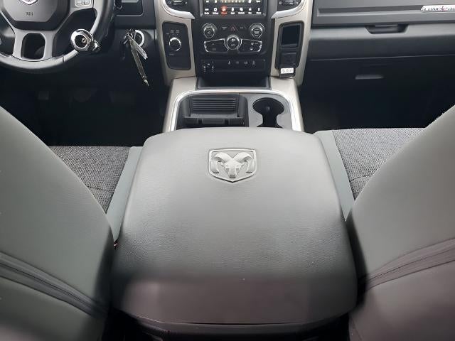 2018 RAM 3500 Lone Star 4x4 Crew Cab 6'4" Box