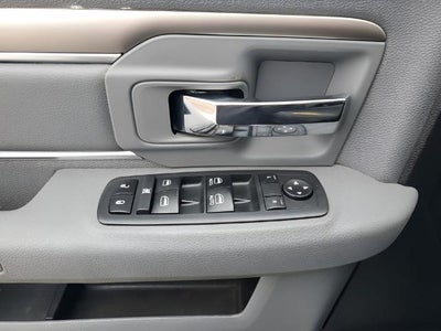 2018 RAM 3500 Lone Star 4x4 Crew Cab 6'4" Box