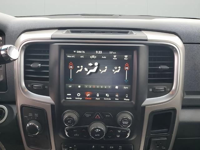 2018 RAM 3500 Lone Star 4x4 Crew Cab 6'4" Box