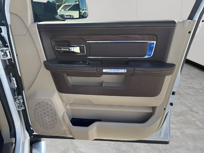 2014 RAM 3500 4WD Crew Cab 8 Ft Box Longhorn