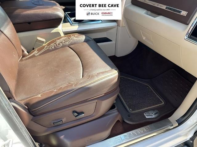 2014 RAM 3500 4WD Crew Cab 8 Ft Box Longhorn