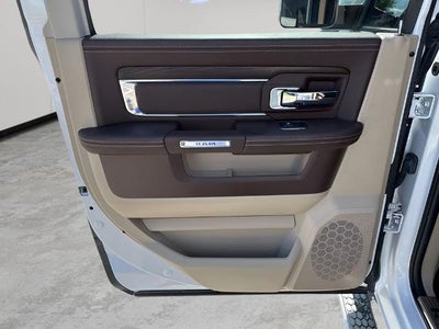 2014 RAM 3500 4WD Crew Cab 8 Ft Box Longhorn