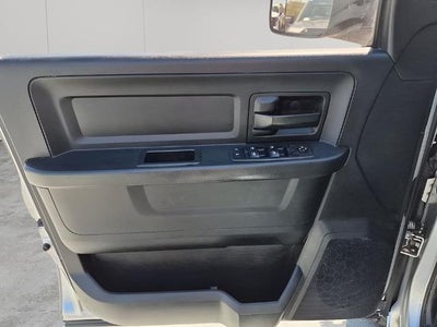 2015 RAM 2500 4WD Crew Cab 6.4 Ft Box Tradesman