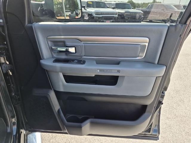 2017 RAM 2500 Big Horn 4x4 Crew Cab 6'4" Box