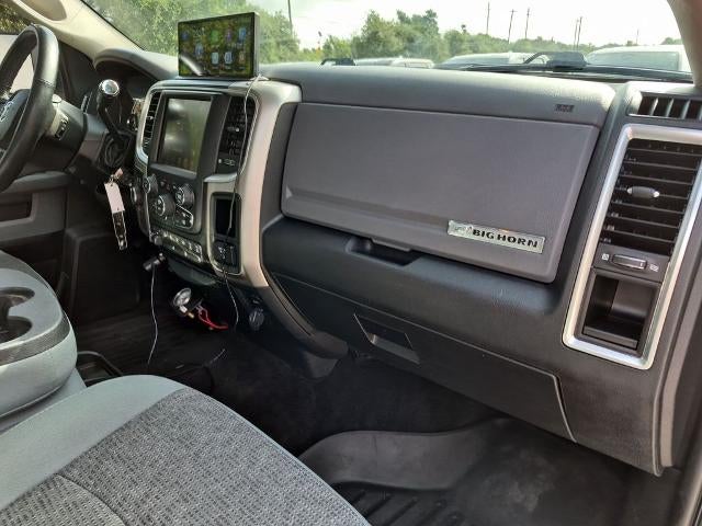 2017 RAM 2500 Big Horn 4x4 Crew Cab 6'4" Box