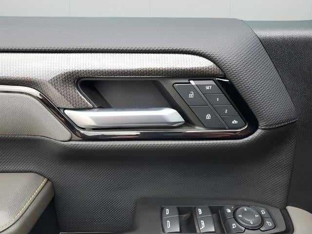 2023 Chevrolet Silverado 1500 Crew Cab Short Box 4-Wheel Drive ZR2