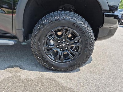 2025 Chevrolet Silverado 1500 Crew Cab Short Box 4-Wheel Drive ZR2