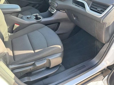 2024 GMC Terrain FWD 4dr SLE