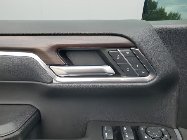 2023 GMC Sierra 1500 Crew Cab Short Box 4-Wheel Drive SLT