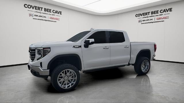 2023 GMC Sierra 1500 Crew Cab Short Box 4-Wheel Drive SLT