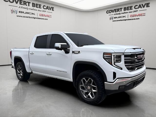 2022 GMC Sierra 1500 Crew Cab Short Box 4-Wheel Drive SLT