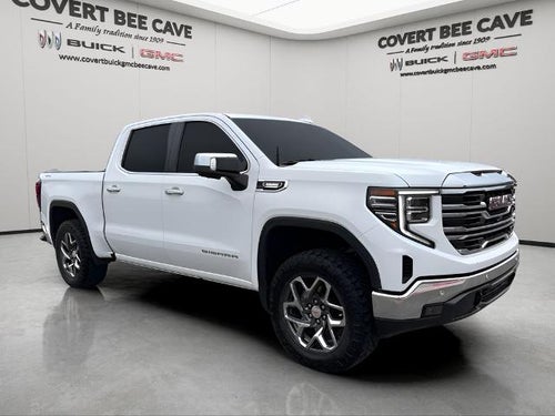 2022 GMC Sierra 1500 Crew Cab Short Box 4-Wheel Drive SLT