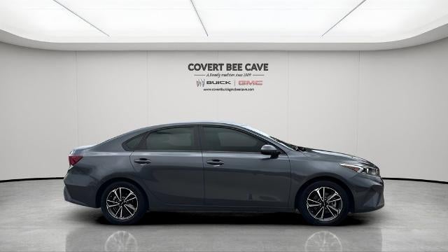 2022 Kia Forte LXS IVT