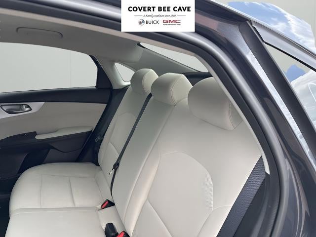 2022 Kia Forte LXS IVT