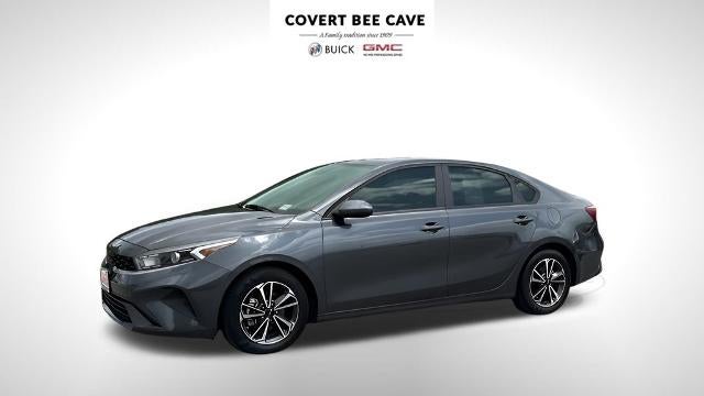 2022 Kia Forte LXS IVT