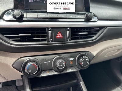 2022 Kia Forte LXS IVT