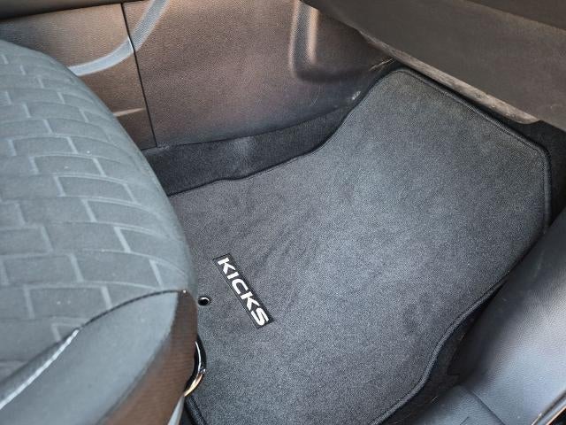 2021 Nissan Kicks SV FWD