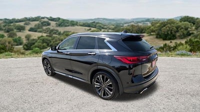 2022 INFINITI QX50 LUXE FWD