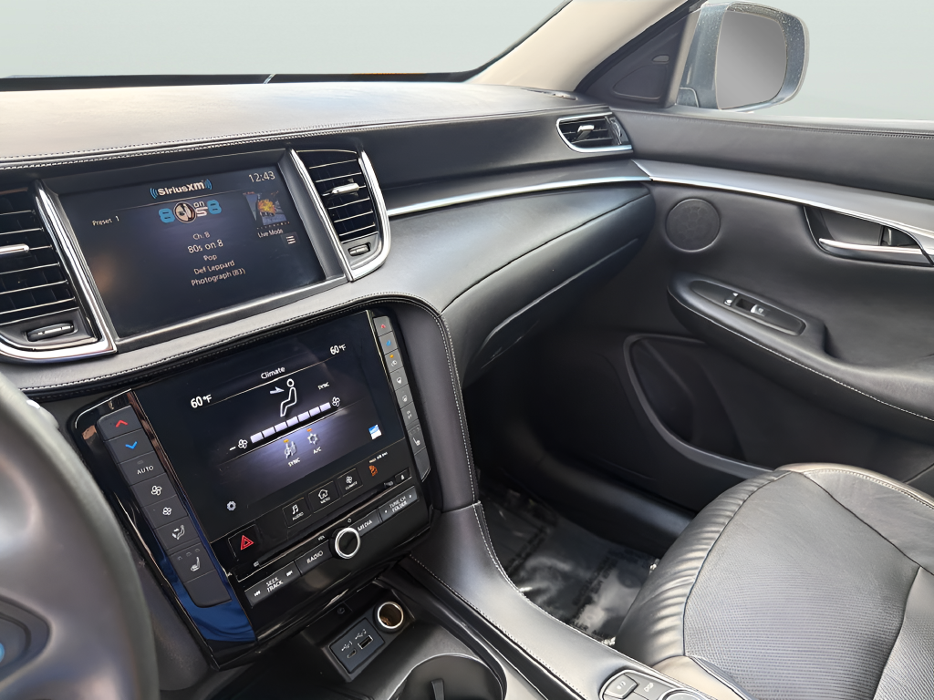 2024 INFINITI QX50 LUXE