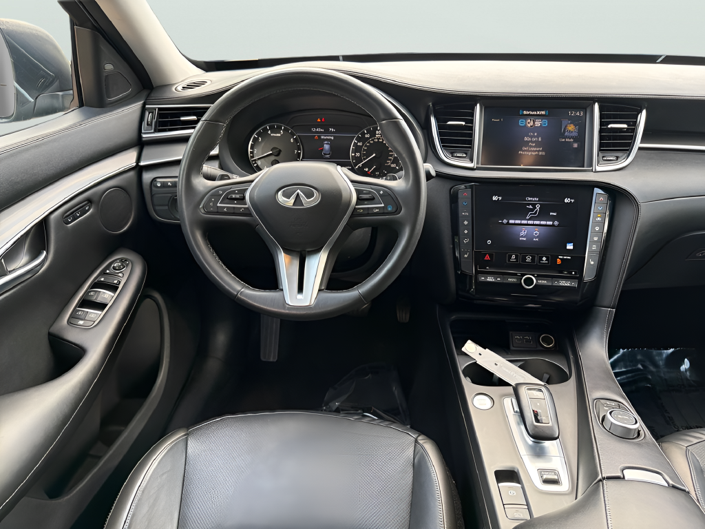 2024 INFINITI QX50 LUXE