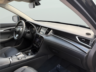 2024 INFINITI QX50 LUXE