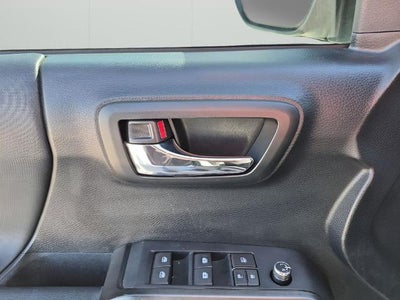 2016 Toyota Tacoma 4WD Double Cab Long Bed V6 Automatic TRD Sport (Natl)