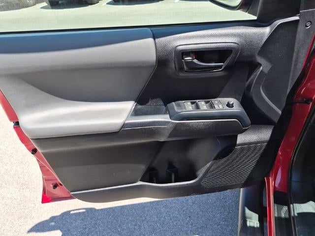 2023 Toyota Tacoma 4WD 4WD SR Double Cab 5' Bed V6 AT (GS)
