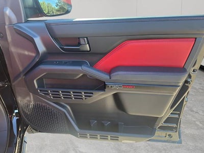 2025 Toyota Tacoma 4WD 4WD TRD Off Road Hybrid Double Cab 5' Bed AT (Natl)