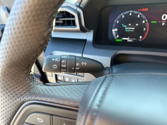 2025 Toyota Tacoma 4WD 4WD TRD Off Road Hybrid Double Cab 5' Bed AT (Natl)