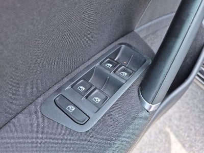 2016 Volkswagen Golf SportWagen 4dr Auto TSI Limited Edition